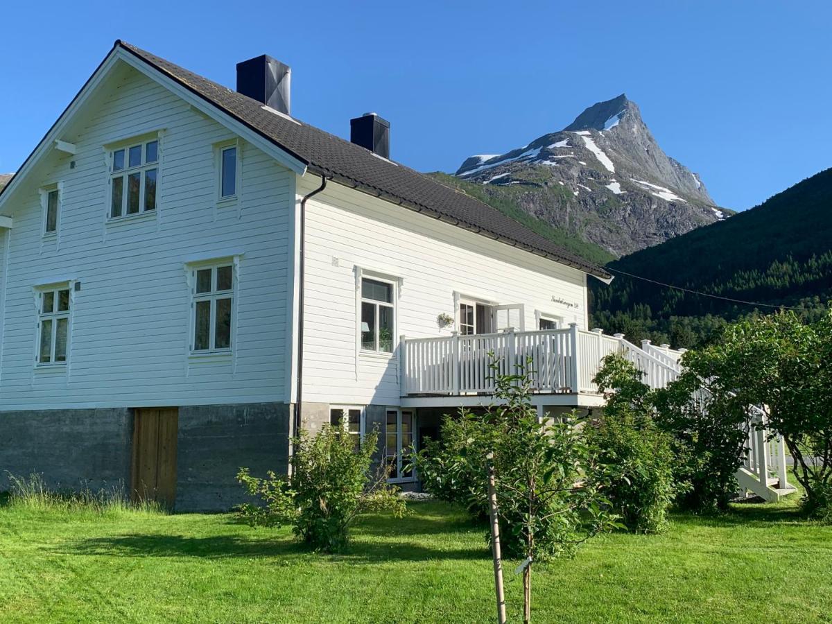 Bakken, Feriebolig Villa Volda Exterior photo